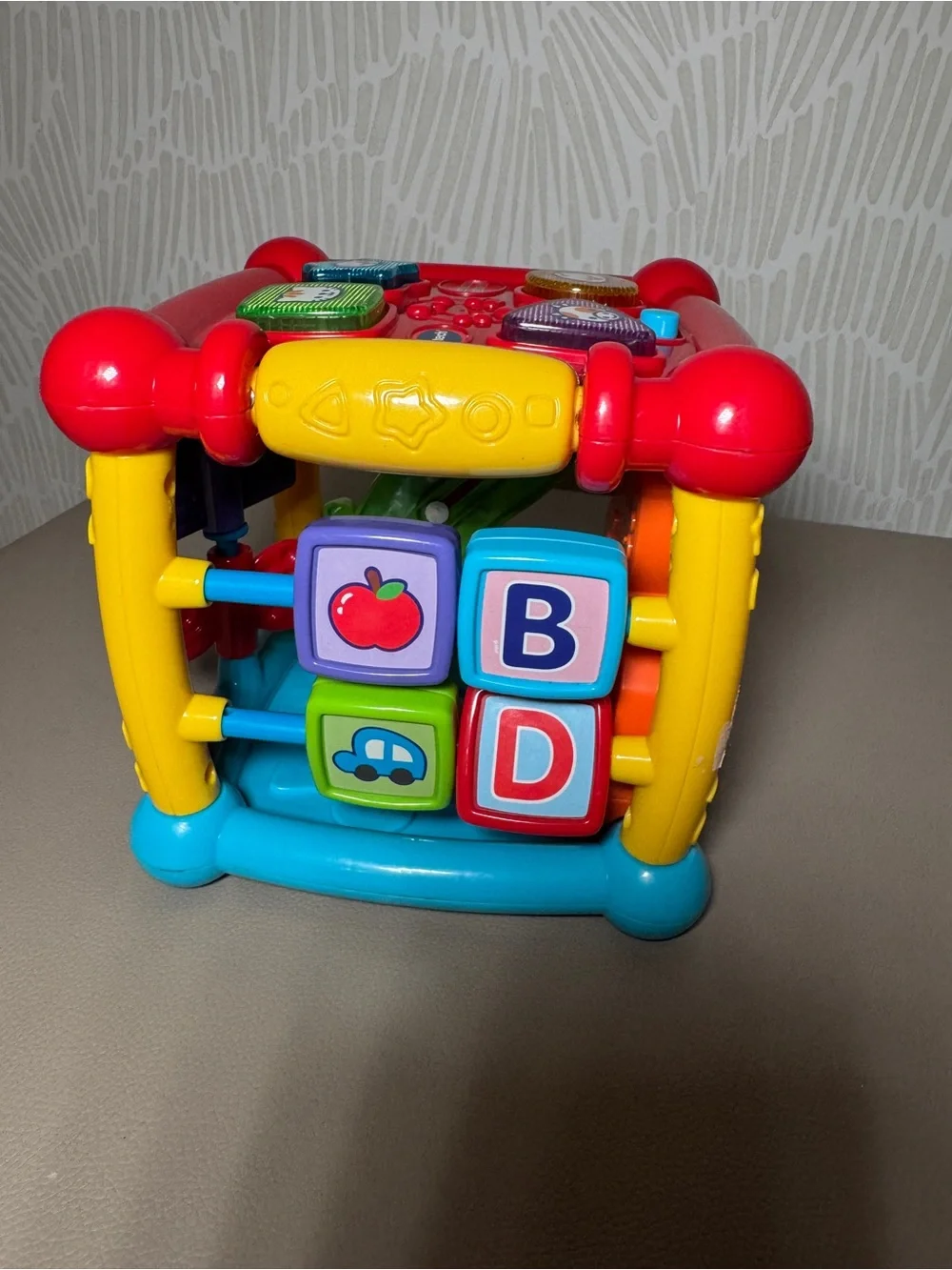 VTech Busy Learners Activity Cube - Red and Blue
